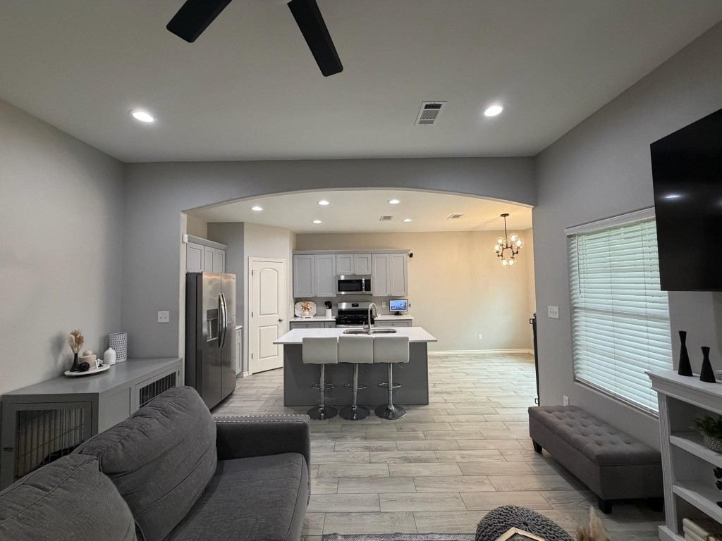 3140 Waverly Street Beaumont, TX 77705 - Photo 7 of 23