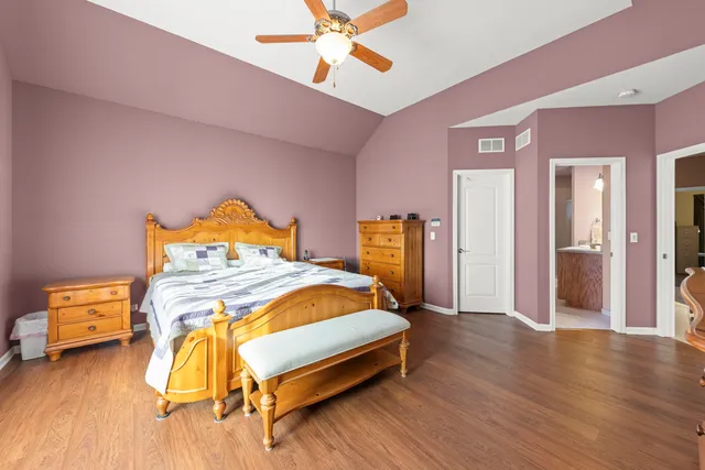 $445,000 | 674 Friar Drive, Aurora, IL 60505