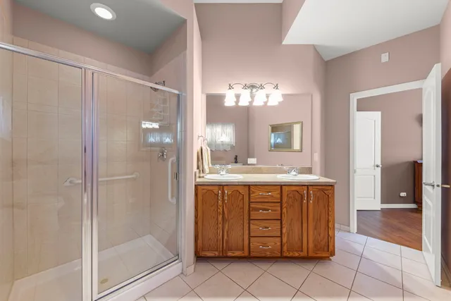 $445,000 | 674 Friar Drive, Aurora, IL 60505