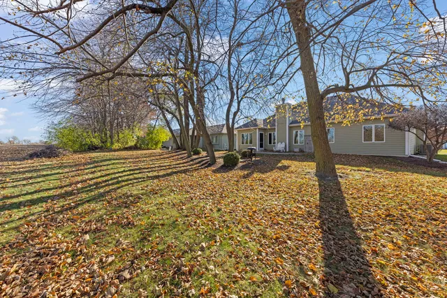 $445,000 | 674 Friar Drive, Aurora, IL 60505