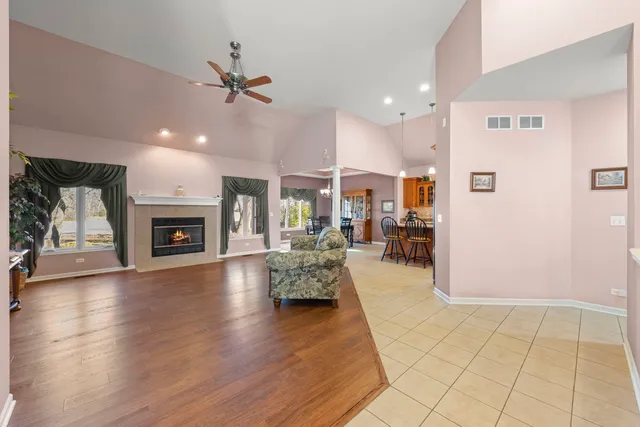 $445,000 | 674 Friar Drive, Aurora, IL 60505