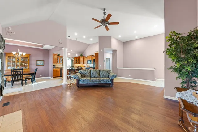 $445,000 | 674 Friar Drive, Aurora, IL 60505