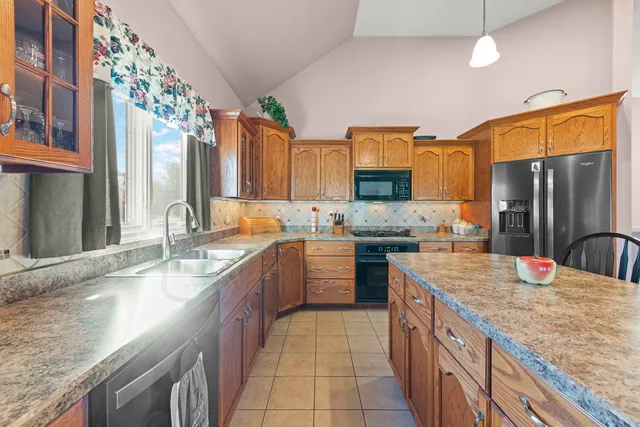 $445,000 | 674 Friar Drive, Aurora, IL 60505