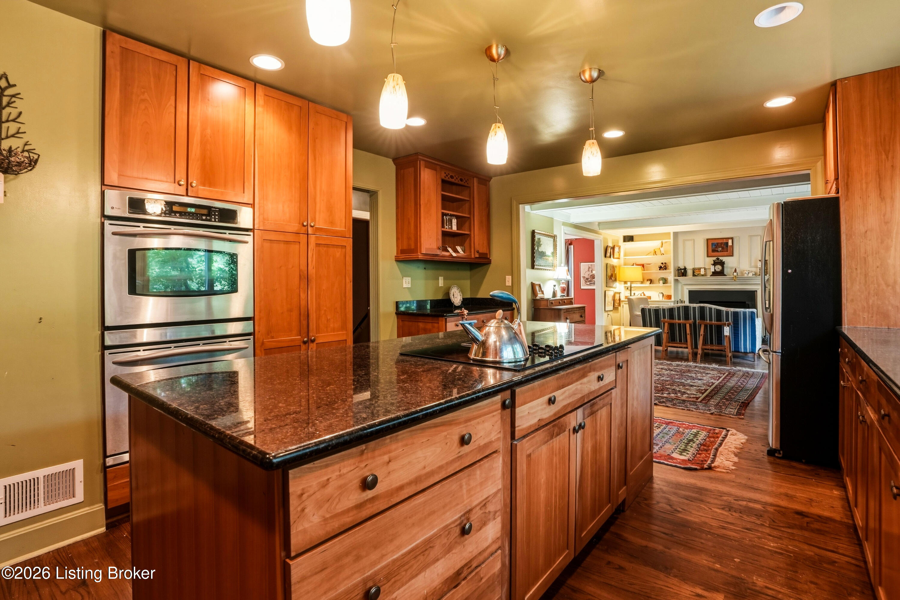5407 Apache Road Louisville, KY 40207 - Photo 19 of 50 Kitchen