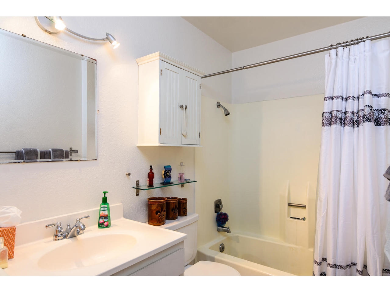 6275 Rancho Mission Road, Unit 310 San Diego, CA 92108 - Photo 6 of 8 Gallery Image 6