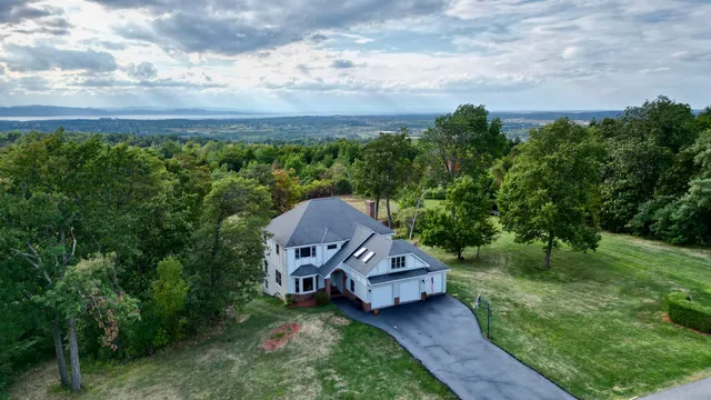 $915,000 | 263 Highlands Drive, Williston, VT 05495