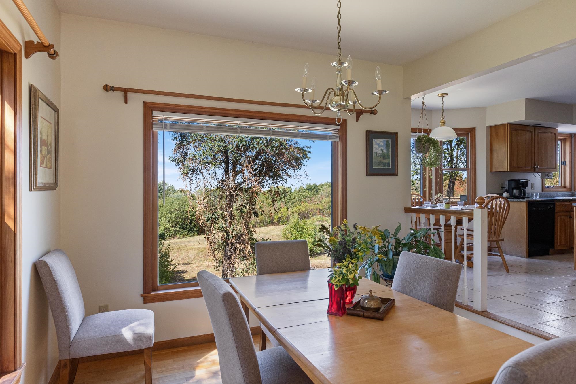 263 Highlands Drive Williston, VT 05495 - Photo 9 of 42