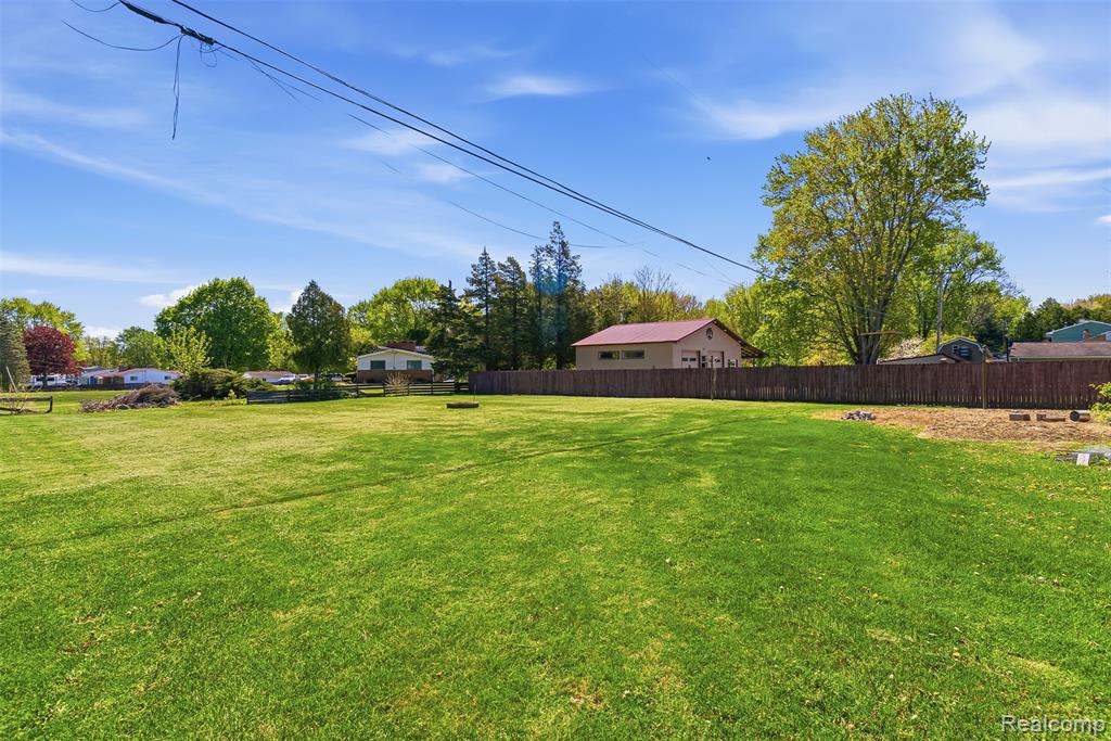 7230 Center Road Mount Morris, MI 48458 - Photo 32 of 33