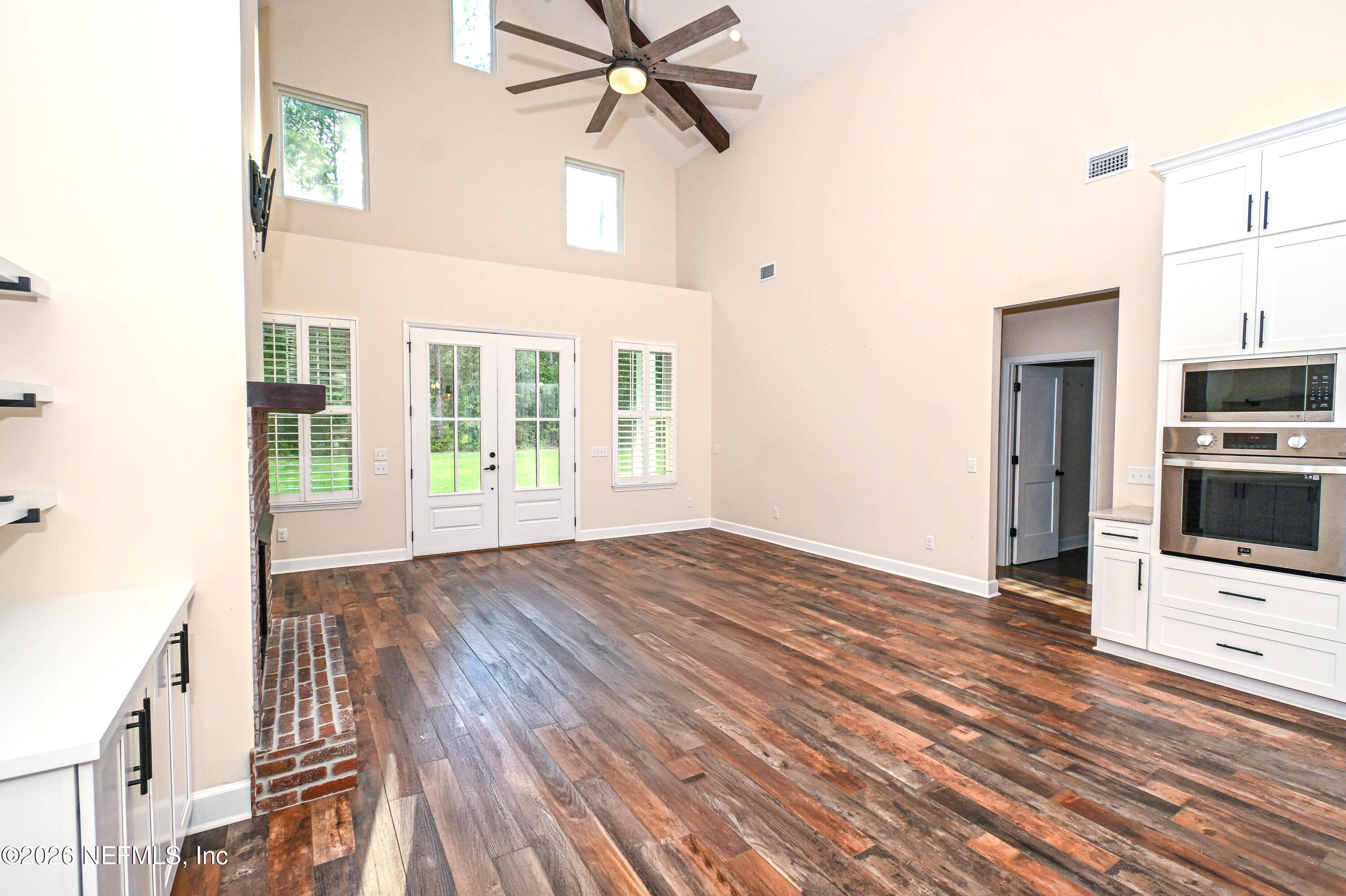 27 Jones Road Macclenny, FL 32063 - Photo 20 of 56 Family Room