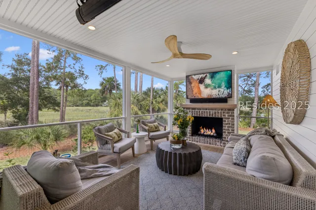 $2,175,000 | 221 Callawassie Drive, Okatie, SC 29909