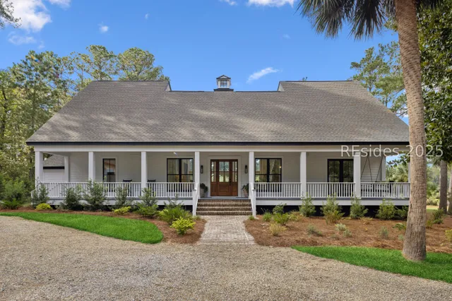 $2,175,000 | 221 Callawassie Drive, Okatie, SC 29909