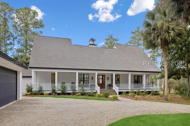 $2,175,000 | 221 Callawassie Drive, Okatie, SC 29909