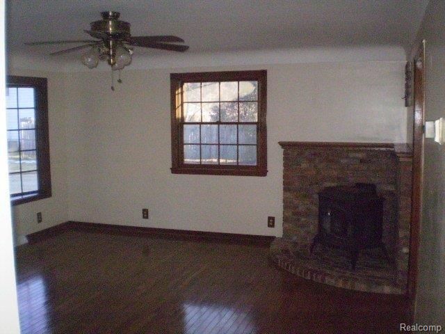 4019 Marathon Road Columbiaville, MI 48421 - Photo 2 of 13 Marathon 4019 LivingRoom.JPG