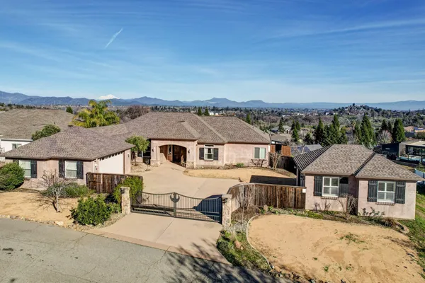 $619,900 | 1513 Brinn Drive, Redding, CA 96001