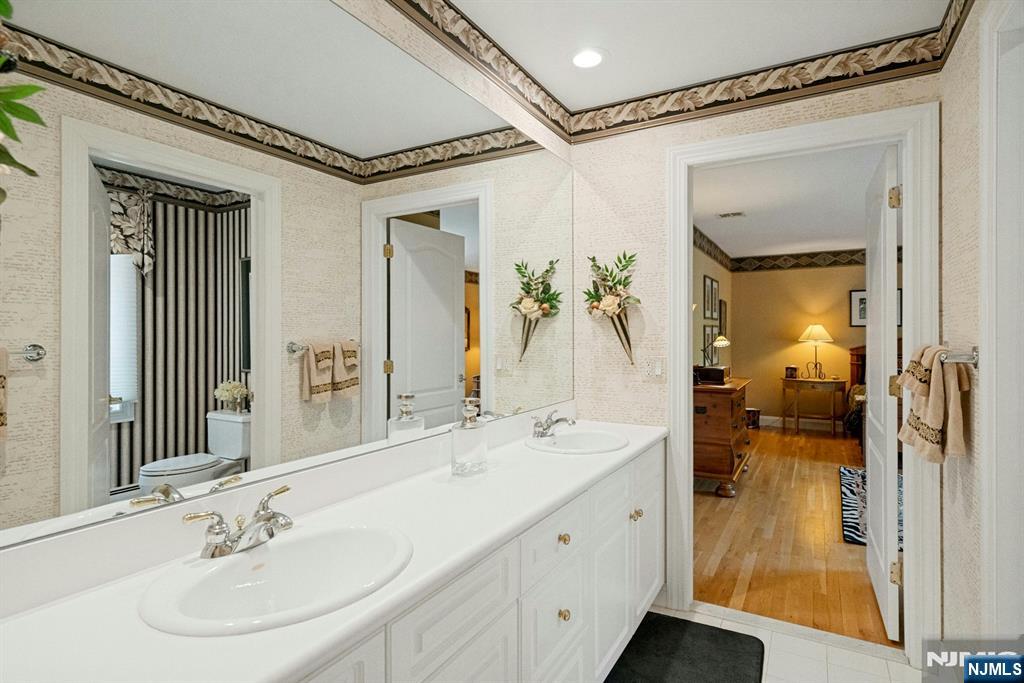 309 Skyridge Road Franklin Lakes, NJ 07417 - Photo 26 of 48