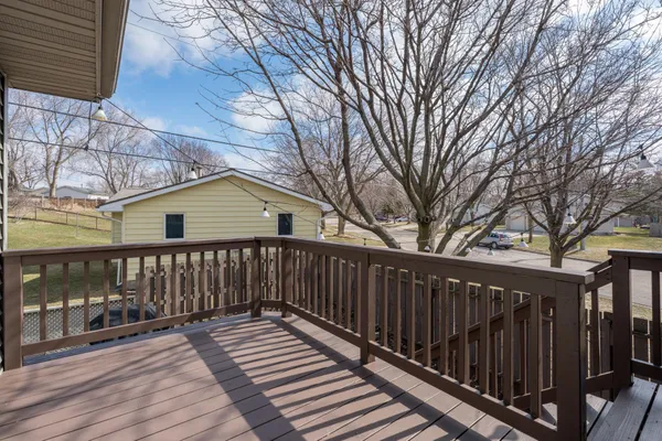$339,900 | 140 Peggy Lane, Eagle Lake, MN 56024