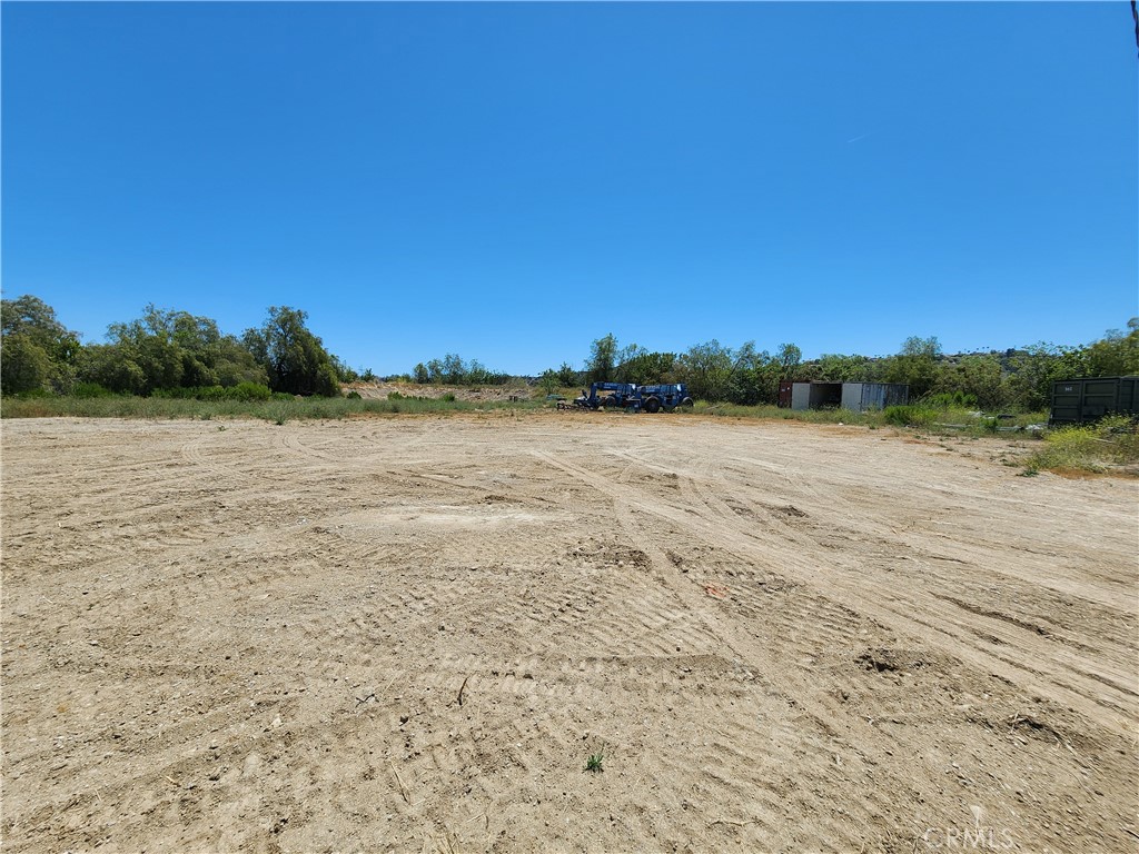 24000 Hidden Ridge Road Hidden Hills, CA 91302 - Photo 4 of 5 Rear of large building pad