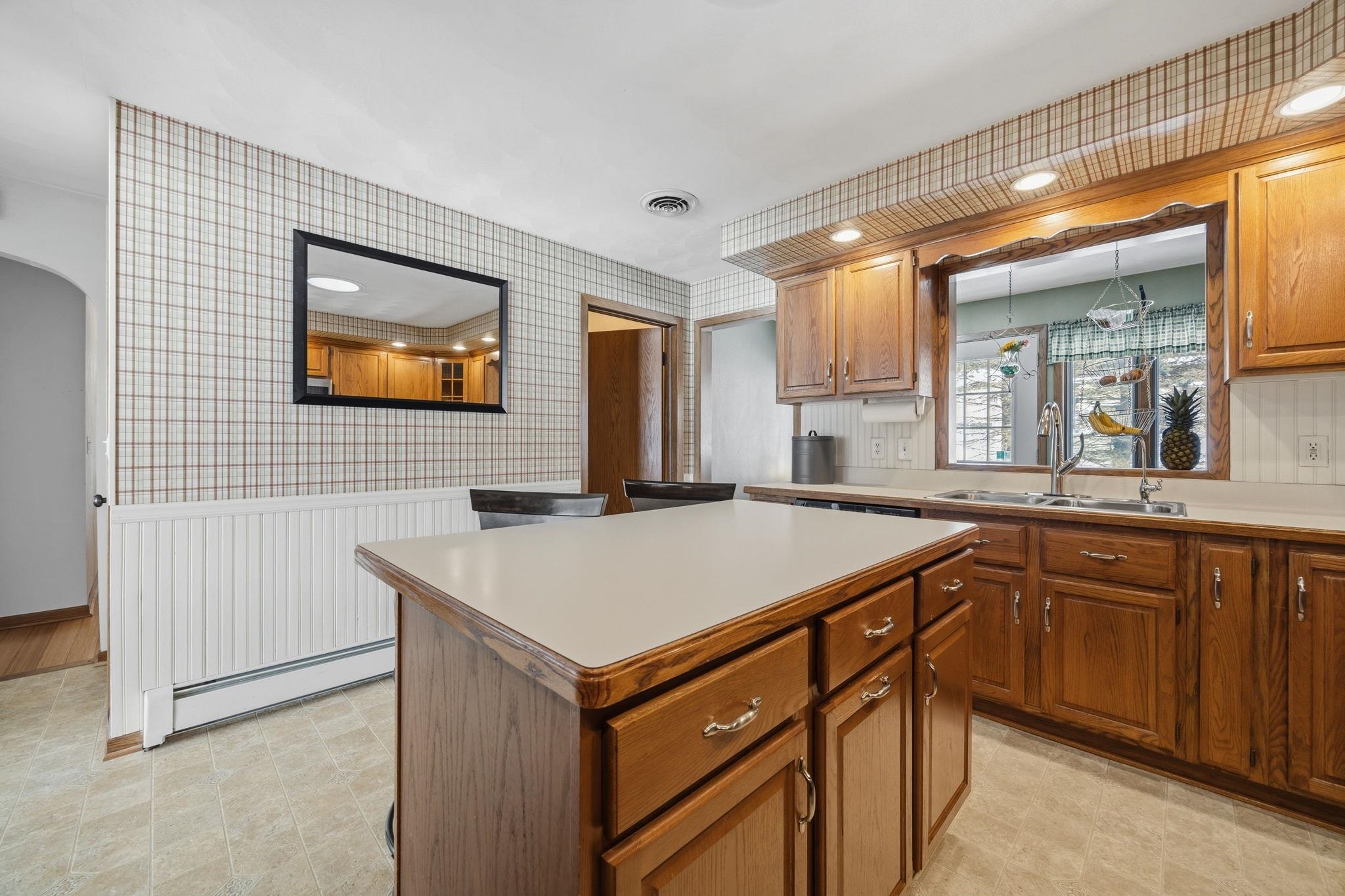 4539 North River Road Janesville, WI 53545 - Photo 9 of 61