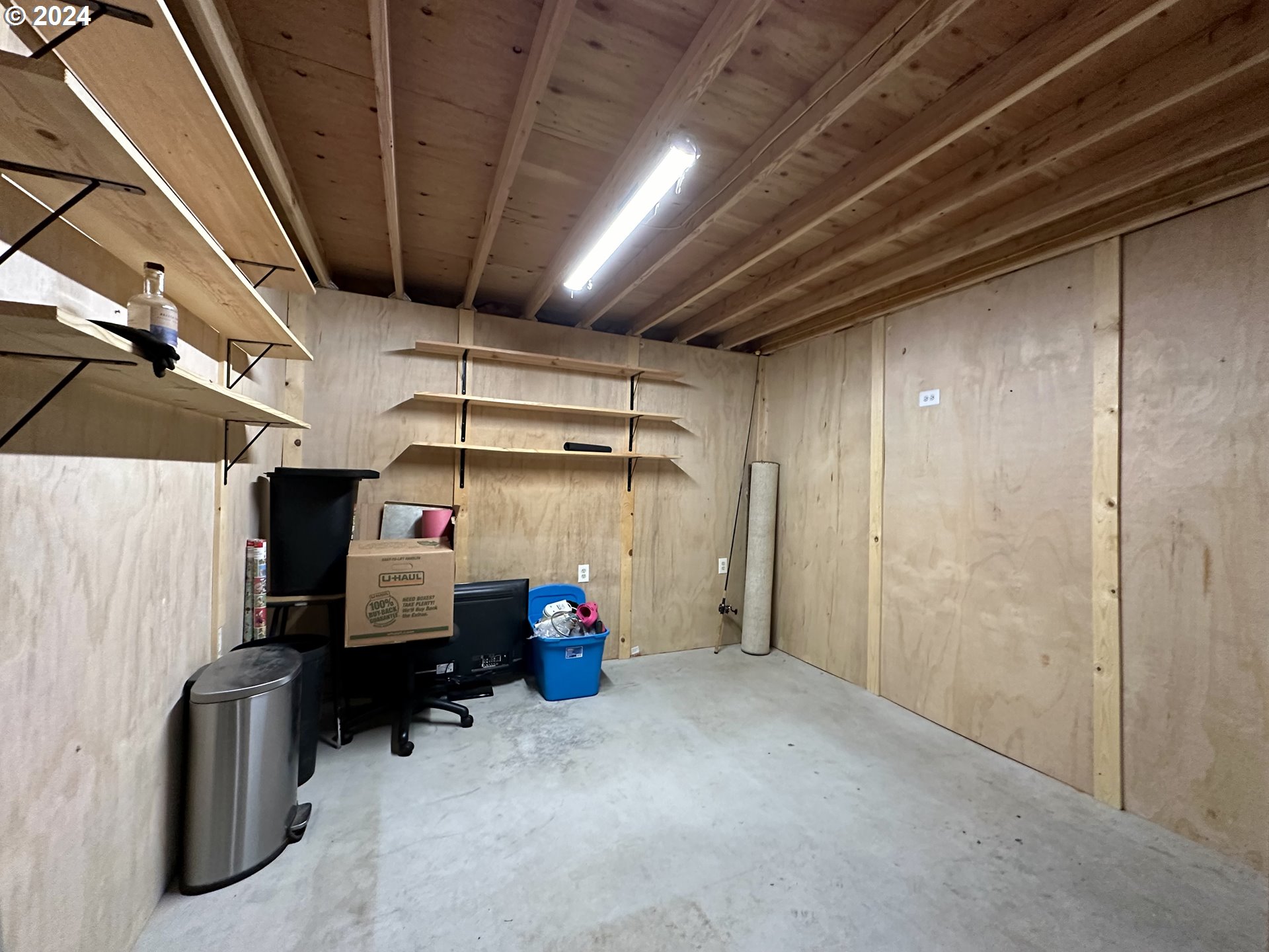 581 Canyon Road Lyle, WA 98635 - Photo 15 of 48 Gallery Image 15