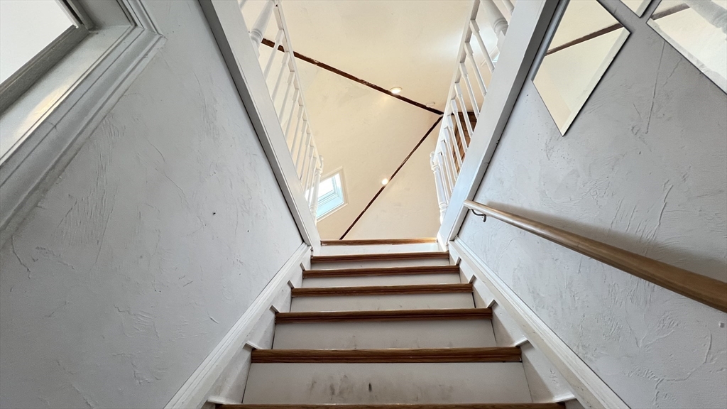 3 Mill St Court, Unit 2 Danvers, MA 01923 - Photo 18 of 23 a view of entryway