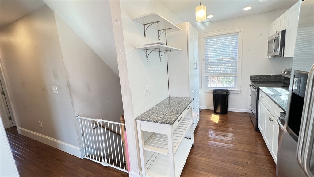3 Mill St Court, Unit 2 Danvers, MA 01923 - Photo 3 of 23