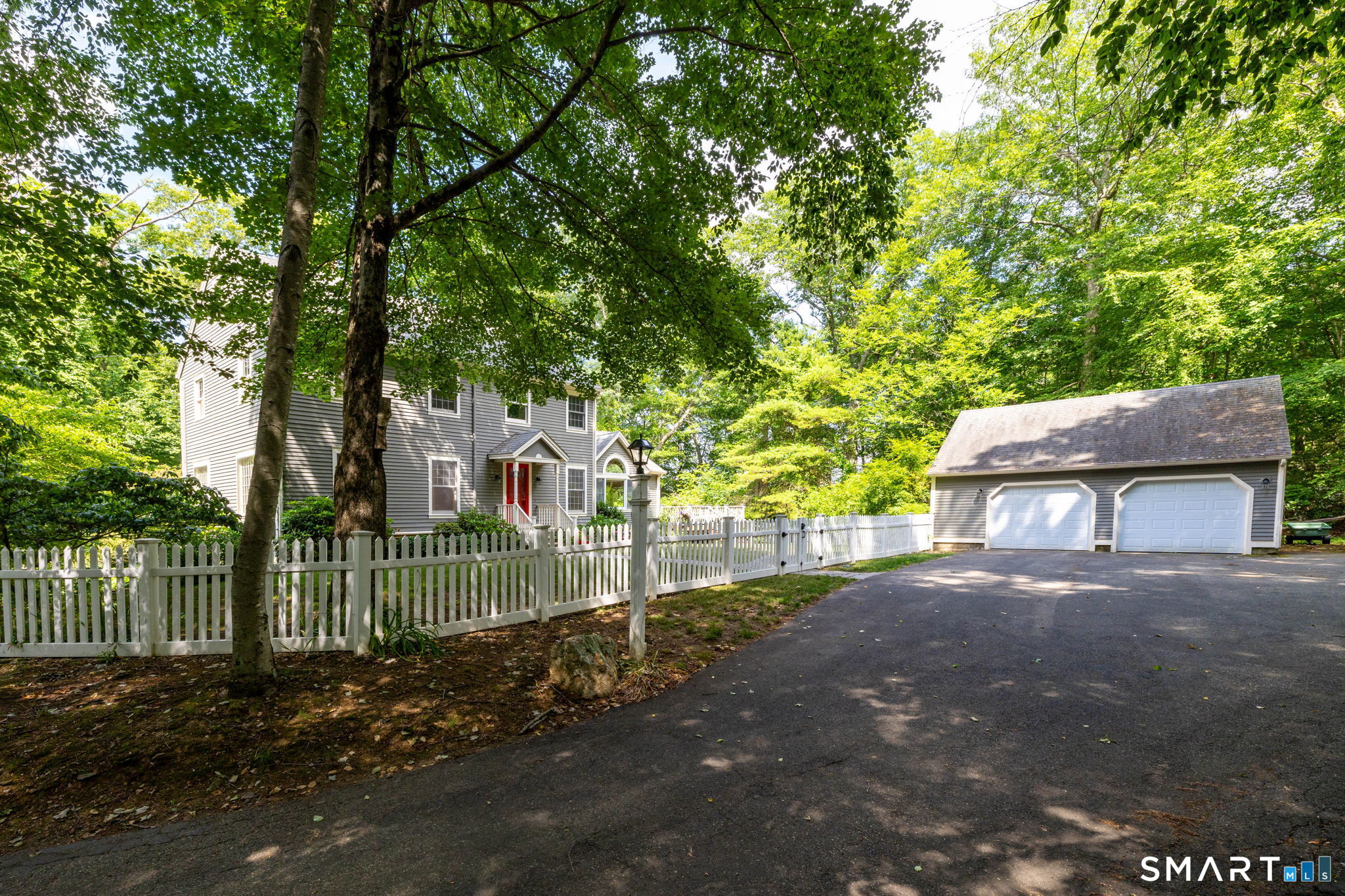 91 Whippoorwill Hollow Road East Hampton, CT 06424 - Photo 2 of 40