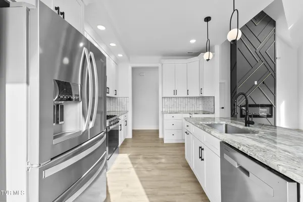 $465,000 | 2332 Sydney Court, Morristown, TN 37814