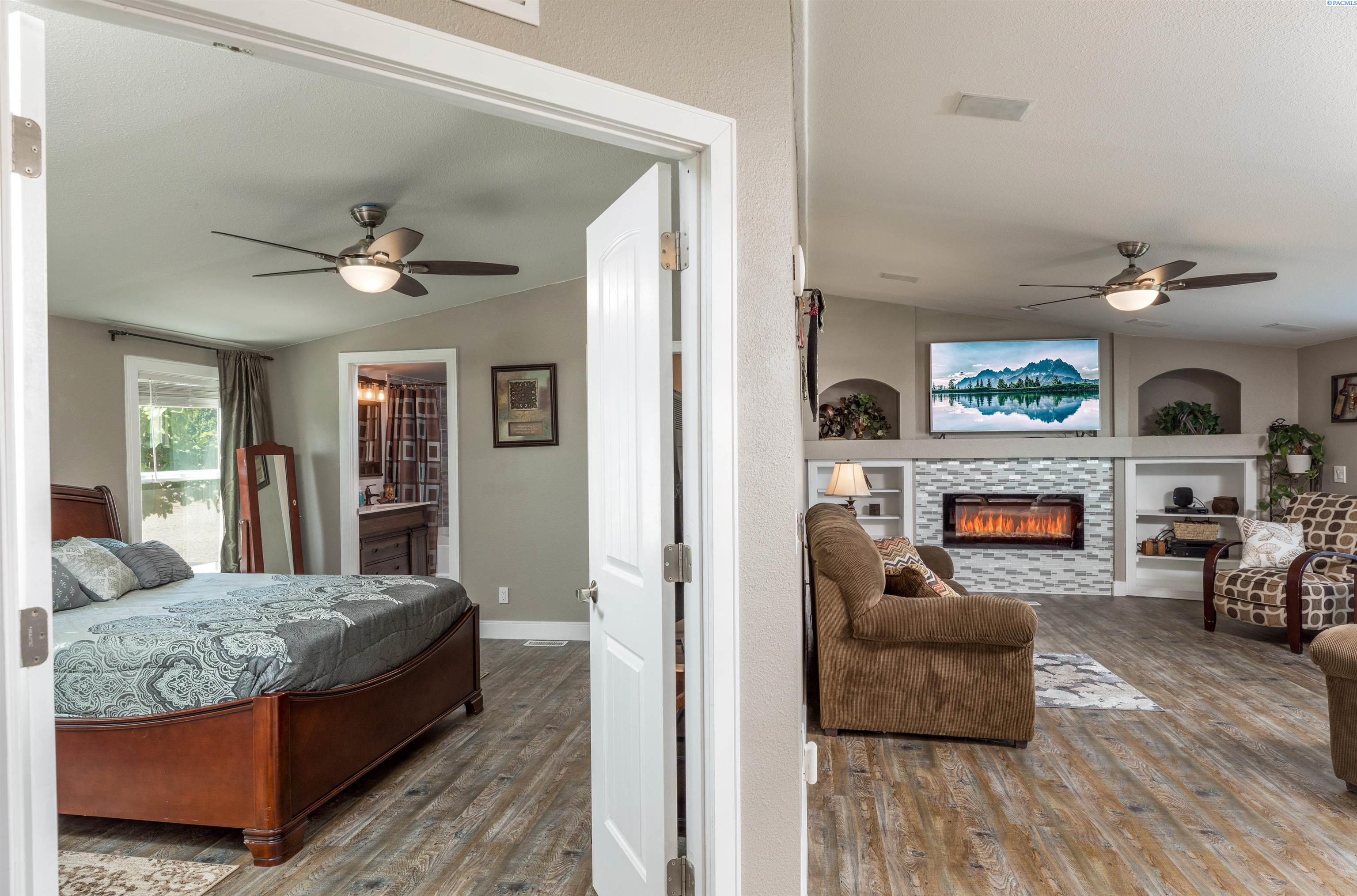 23712 East Ruppert Road Benton City, WA 99320 - Photo 8 of 24 Gallery Image 8