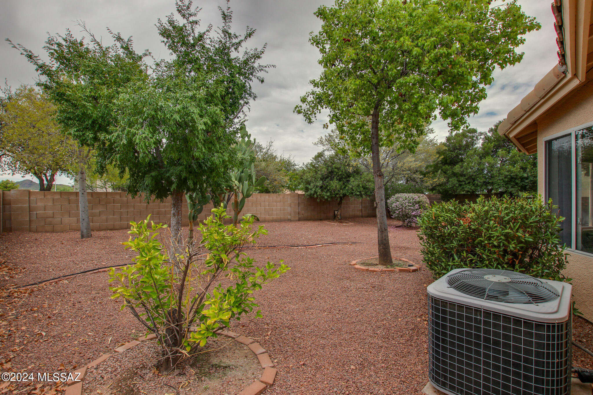 8831 North Rivulet Place Tucson, AZ 85743 - Photo 22 of 28 Gallery Image 22