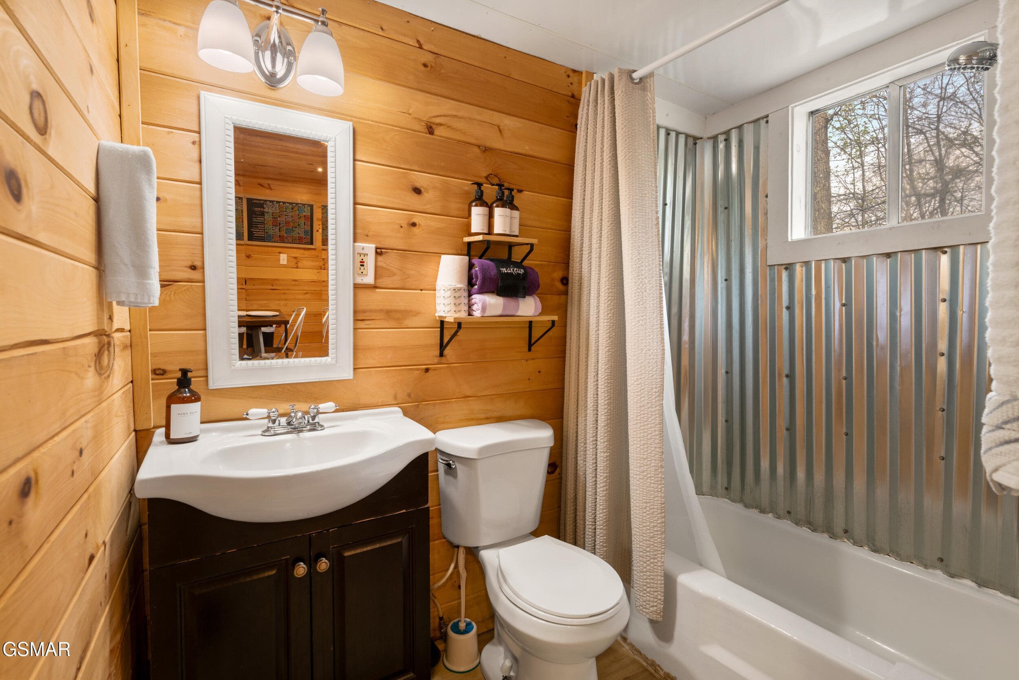 1638 South Mountain View Road Sevierville, TN 37876 - Photo 21 of 39 Gallery Image 21