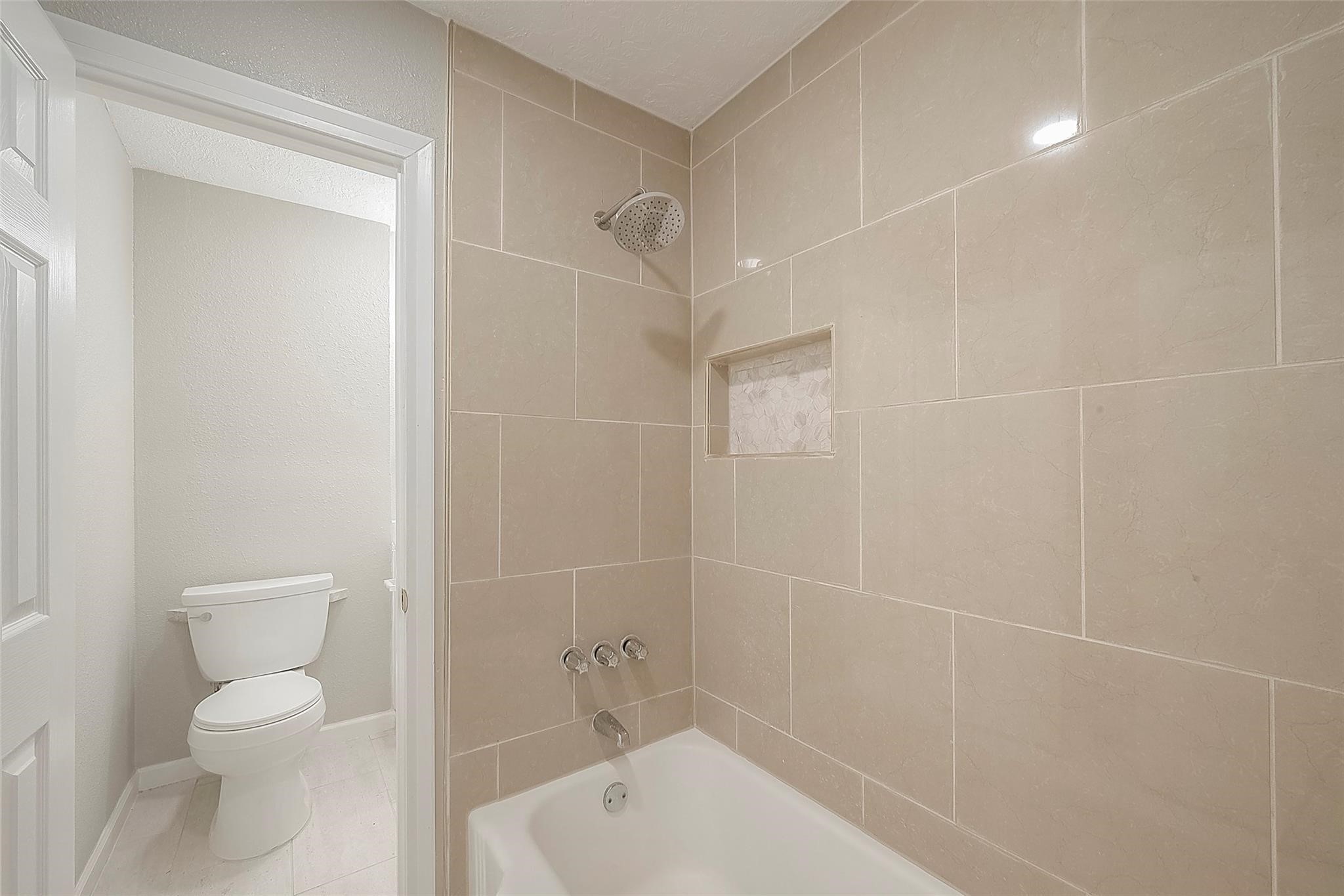 5874 Reed Road Houston, TX 77033 - Photo 24 of 30 Gallery Image 24
