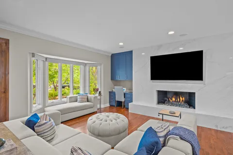 $1,749,000 | 1225 Sir William Lane, Lake Forest, IL 60045