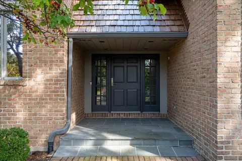$1,749,000 | 1225 Sir William Lane, Lake Forest, IL 60045