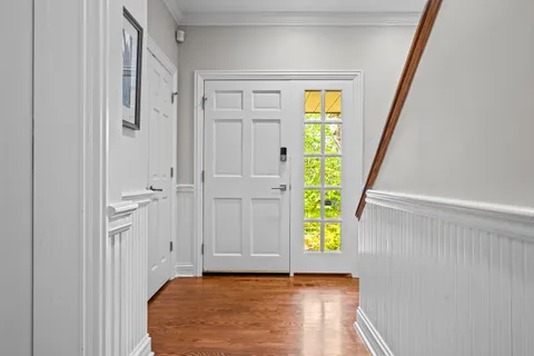 $1,749,000 | 1225 Sir William Lane, Lake Forest, IL 60045