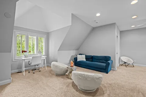 $1,749,000 | 1225 Sir William Lane, Lake Forest, IL 60045