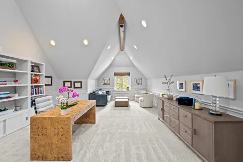 $1,749,000 | 1225 Sir William Lane, Lake Forest, IL 60045