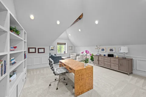 $1,749,000 | 1225 Sir William Lane, Lake Forest, IL 60045