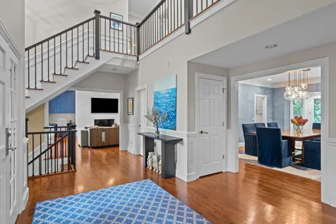 $1,749,000 | 1225 Sir William Lane, Lake Forest, IL 60045