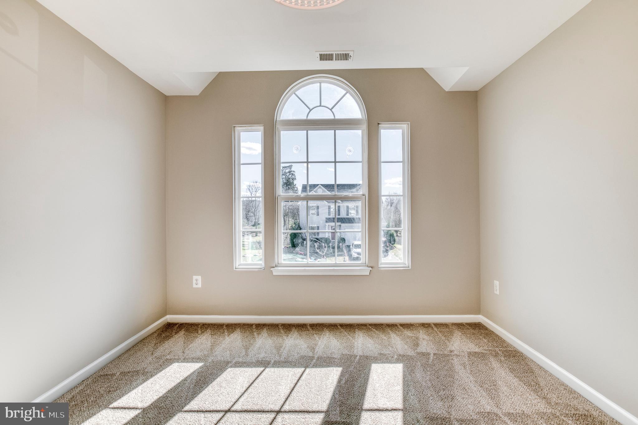 14510 Kingsmill Way Culpeper, VA 22701 - Photo 32 of 64 an empty room with a window