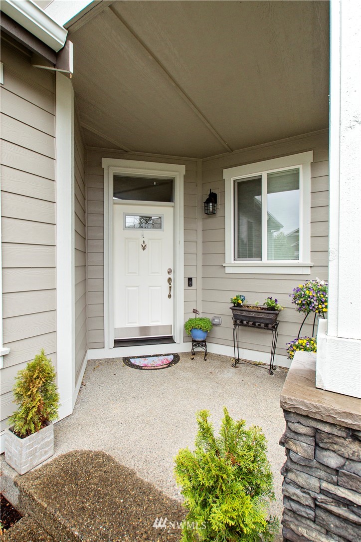 4631 Rochelle Street Southeast Lacey, WA 98503 - Photo 2 of 22 Gallery Image 2