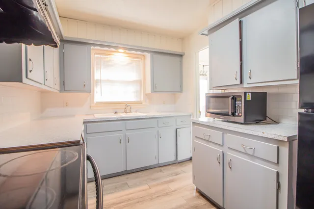 $2,500 | 5306 Gary Avenue, Unit B, Lubbock, TX 79413