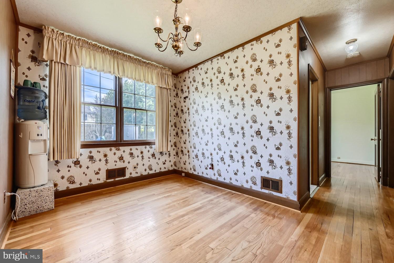1548 Sulphur Spring Road Halethorpe, MD 21227 - Photo 8 of 27 Gallery Image 8