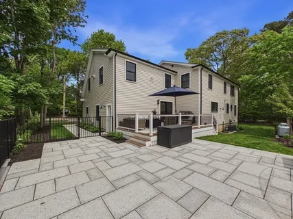 $1,450,000 | 11 Vinal Avenue, Plymouth, MA 02360