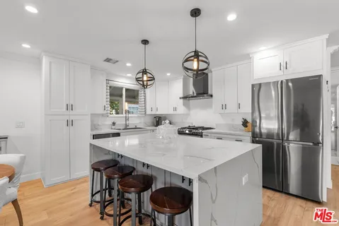 $1,399,000 | 23367 Friar Street, Woodland Hills, CA 91367
