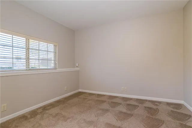 $2,265 | 501 Fall Meadow Lane, Belton, MO 64012