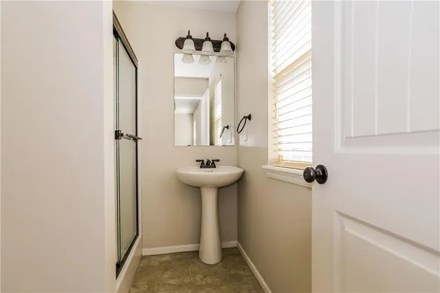 $2,265 | 501 Fall Meadow Lane, Belton, MO 64012