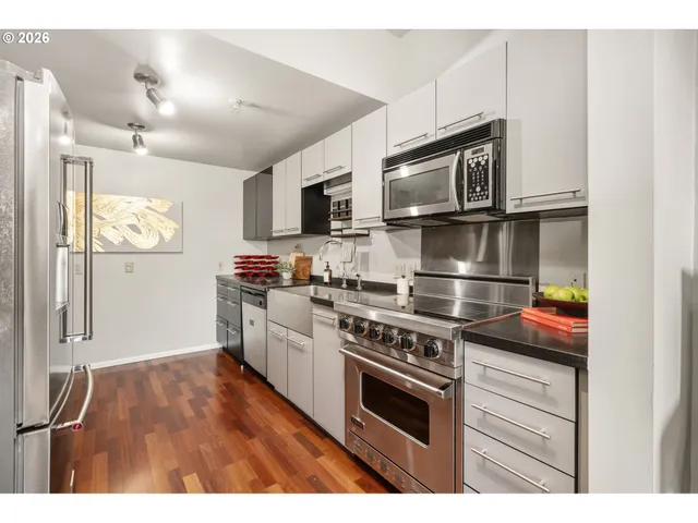 $525,000 | 12600 Southwest Crescent Street, Unit 408, Beaverton, OR 97005