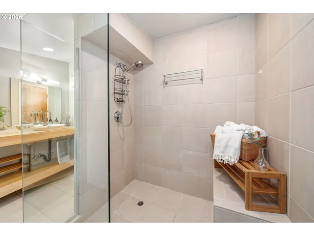 $525,000 | 12600 Southwest Crescent Street, Unit 408, Beaverton, OR 97005