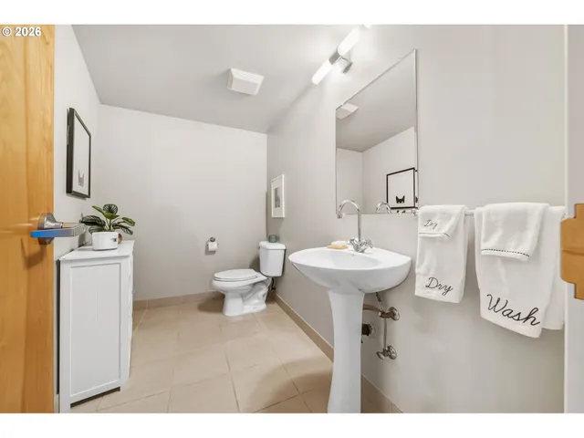 $525,000 | 12600 Southwest Crescent Street, Unit 408, Beaverton, OR 97005