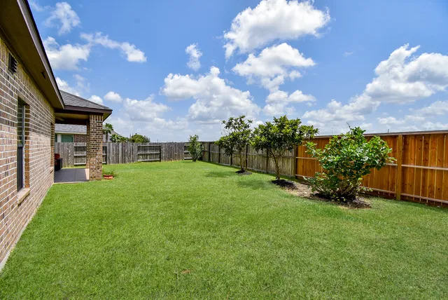 $499,900 | 4615 Montcliff Bend Lane, Sugar Land, TX 77479